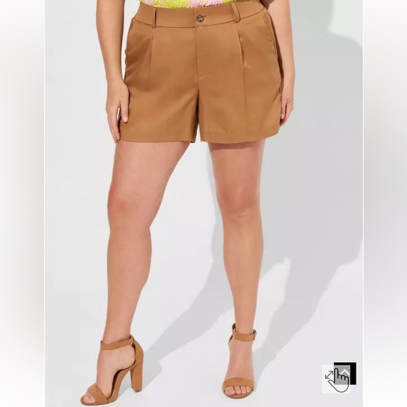Torrid Studio Linen Tan Shorts Size 14‎ NWT Preppy Classic Pleated Elastic Back - Picture 1 of 13